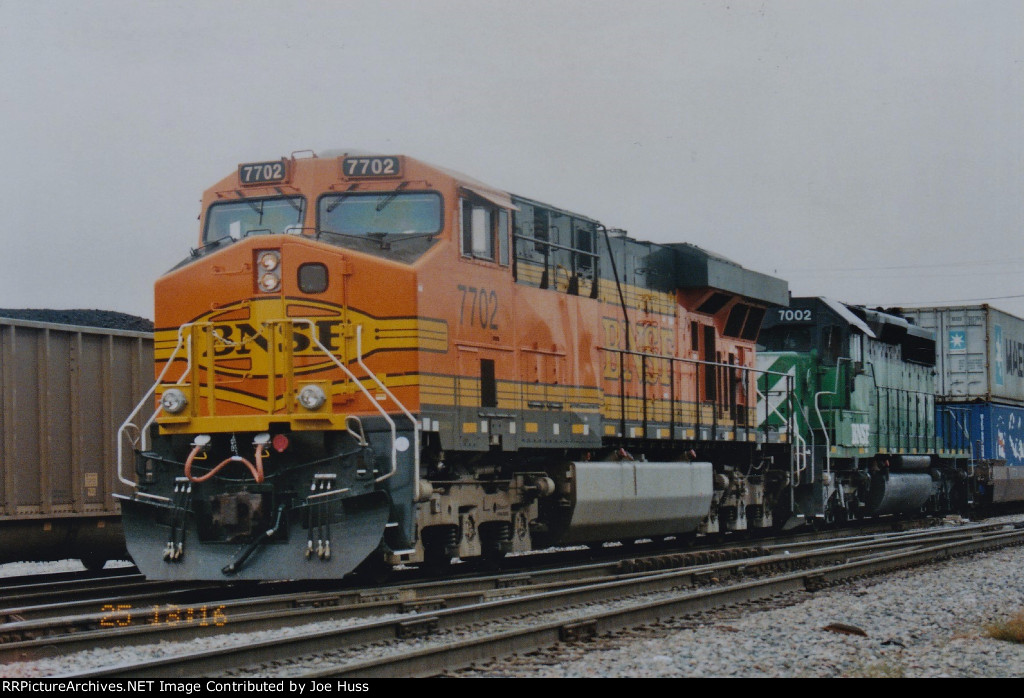 BNSF 7702 East